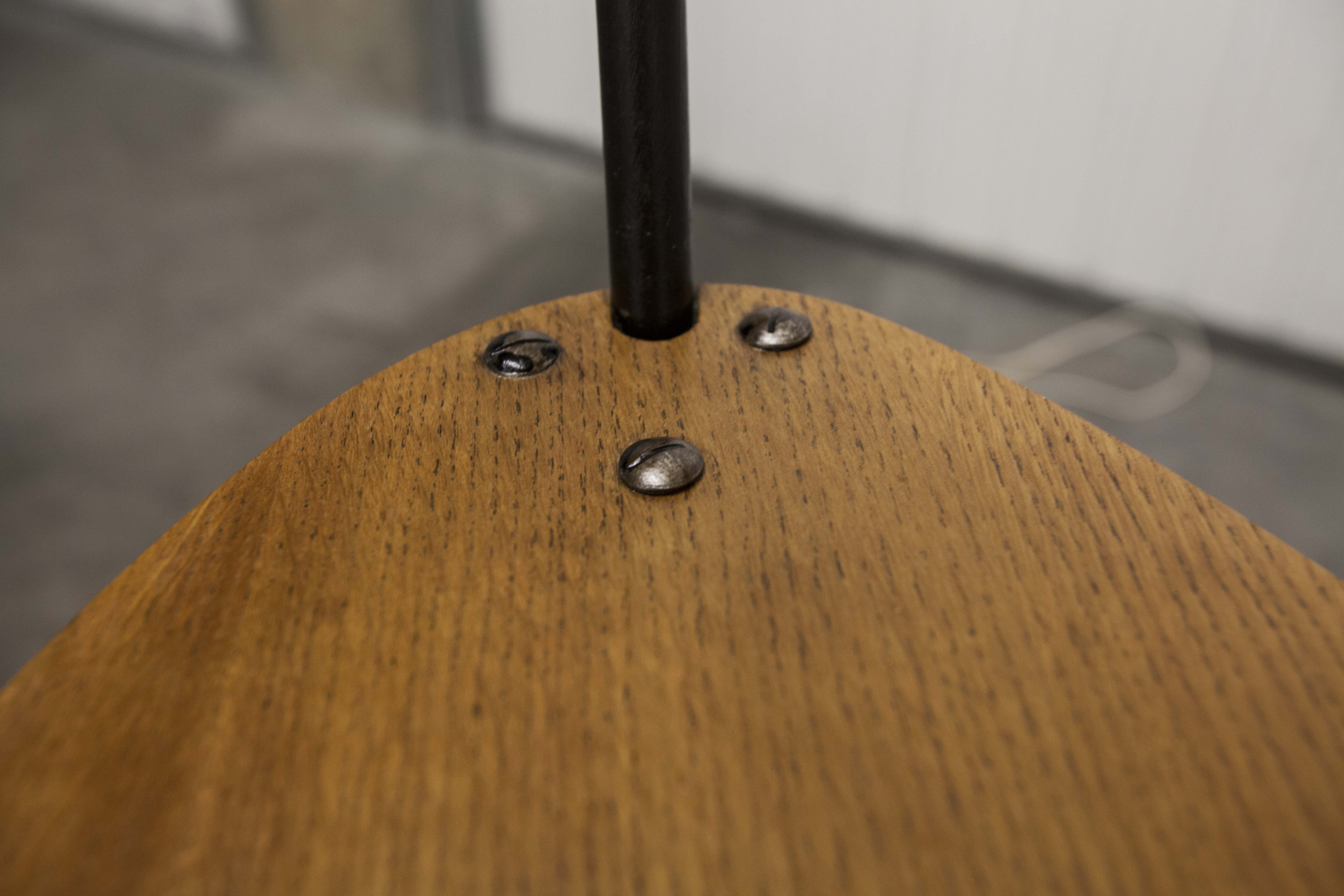 Floor lamp tripod Tablet door magazine 50 s