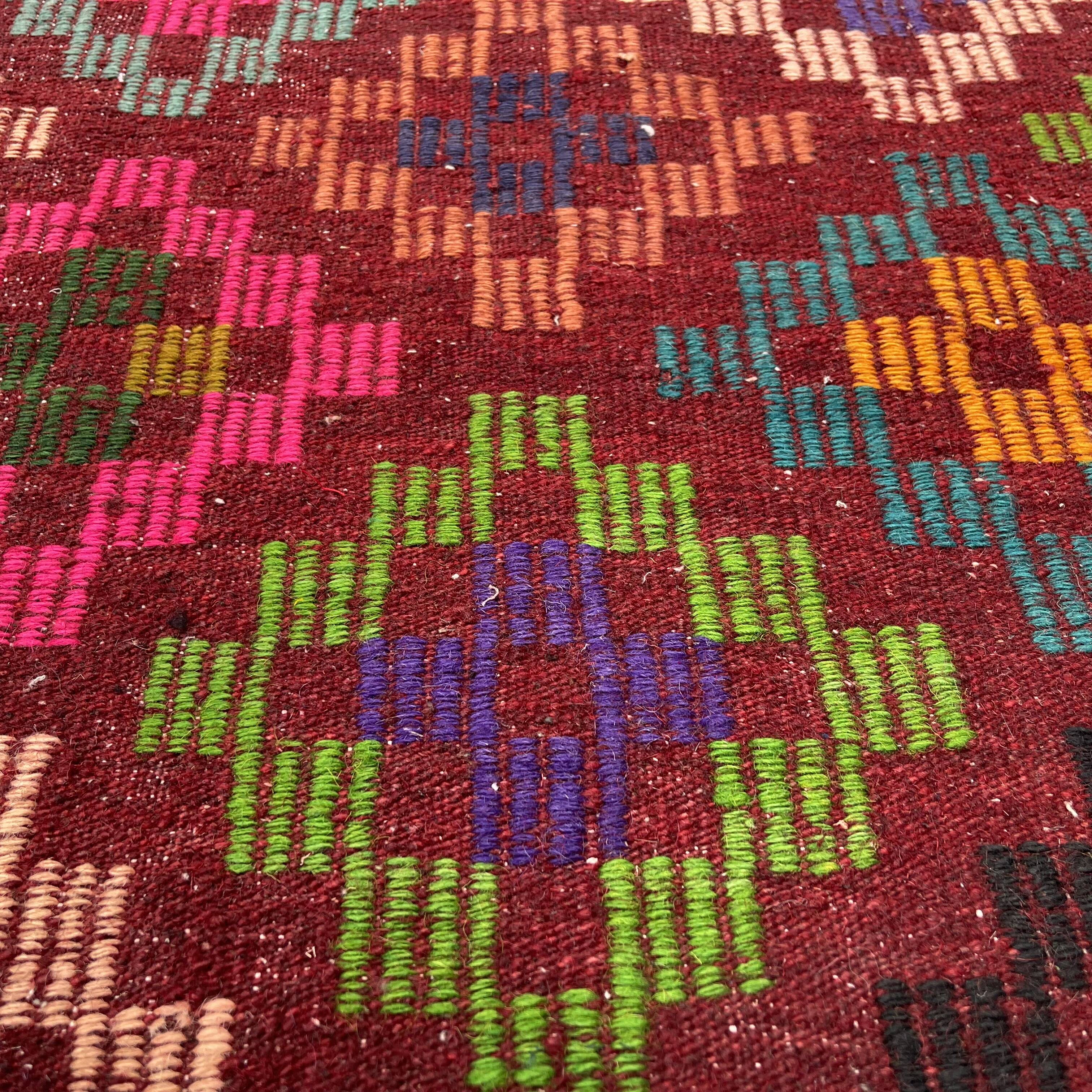 Vintage turkish kilim rug , 141 x 82 cm