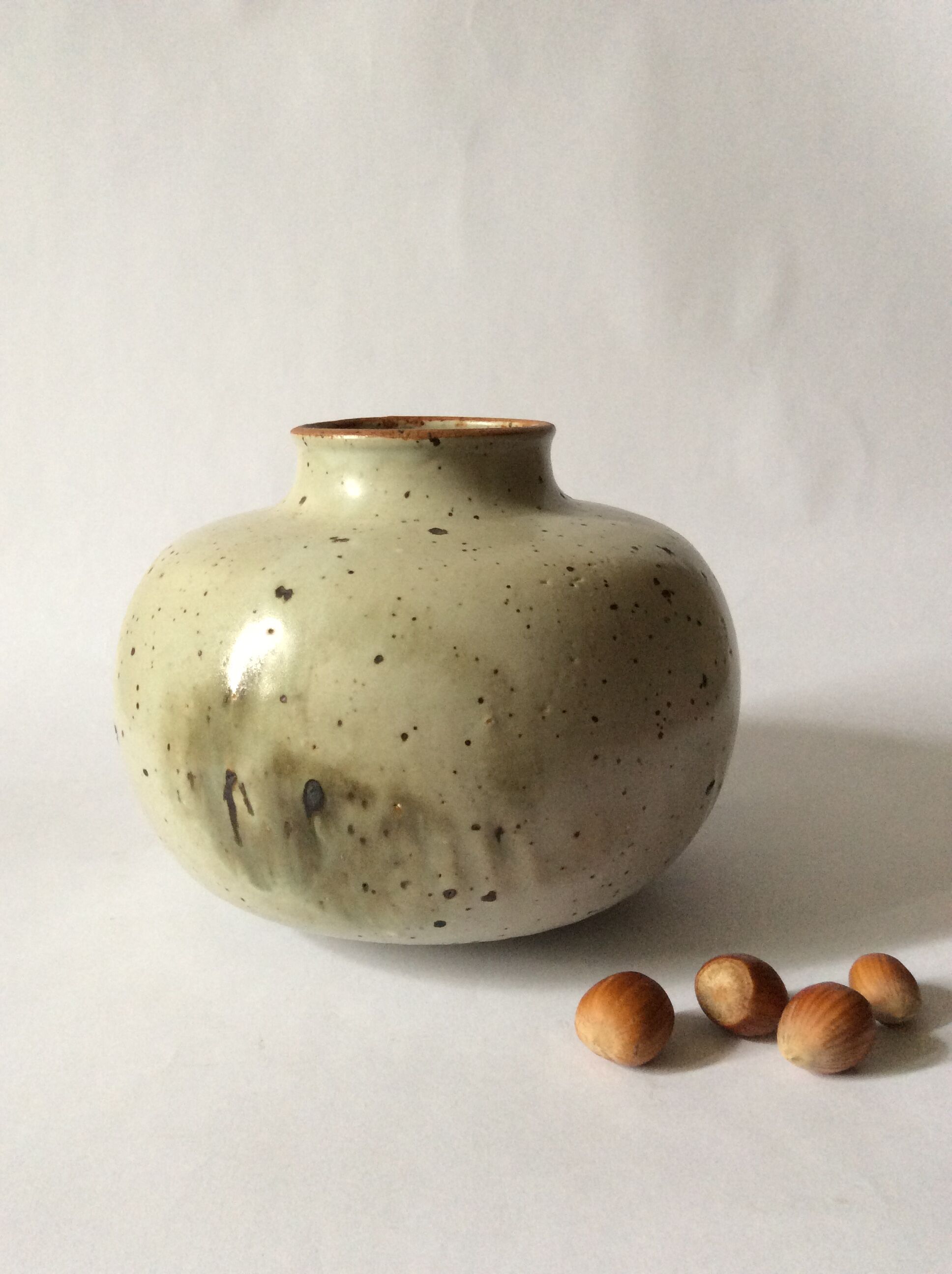Vallauris le tesson 1970s pyrity sandstone vase