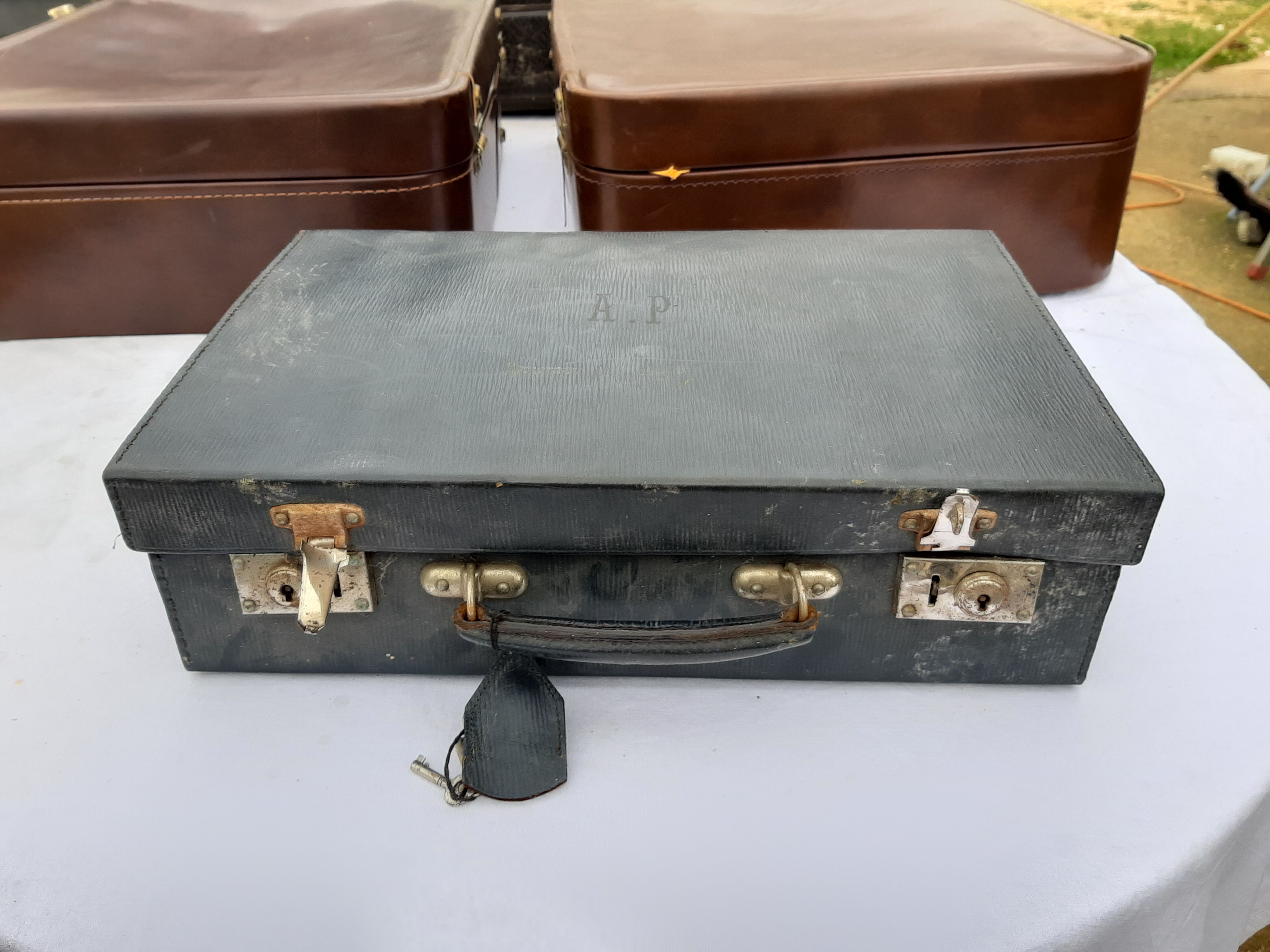 Lot de 4 valises vintage