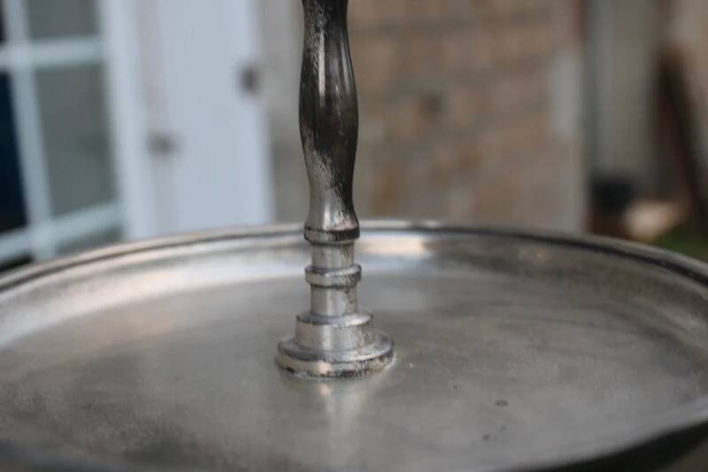 Two-tier silver-plated metal serving stand – Vintage style