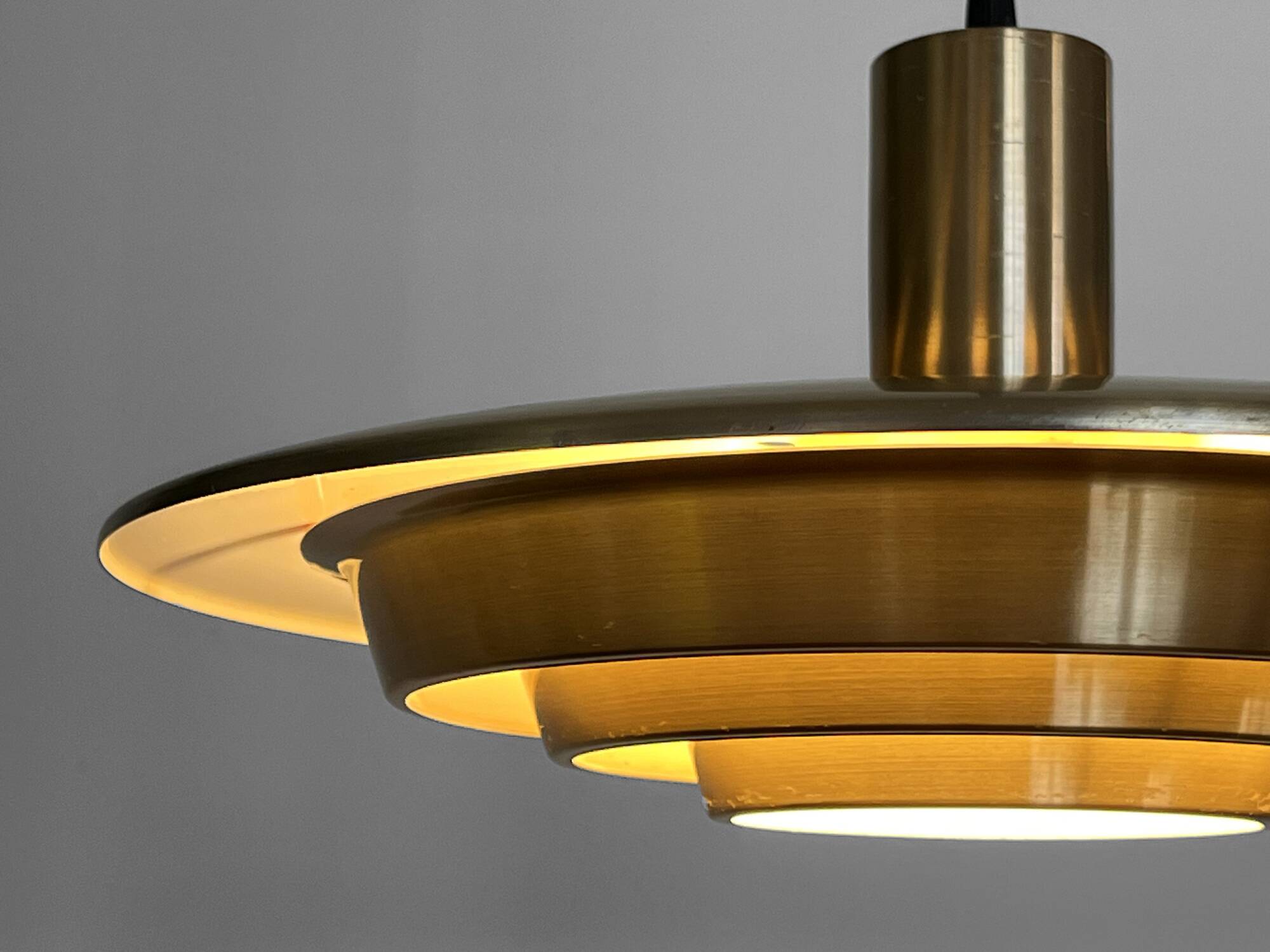 Pendant light "Model 920" by Erik Jensen for Teknika Mekaniske. Denmark 1960s