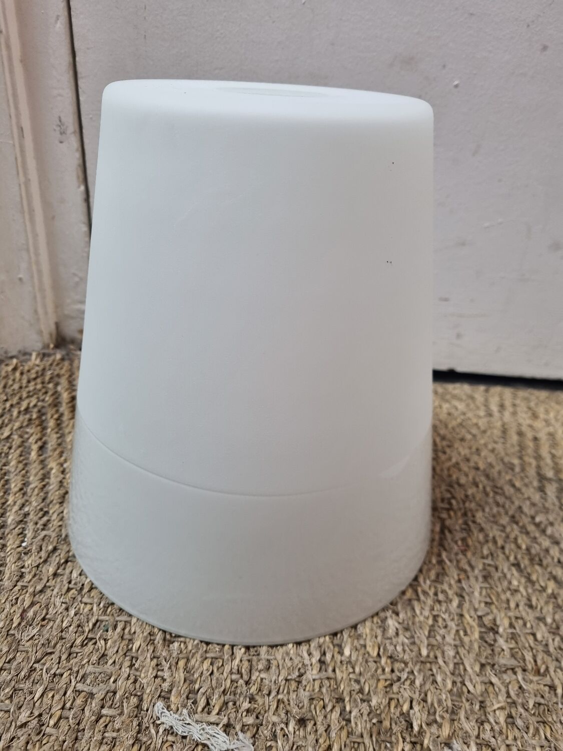 White opaline suspension