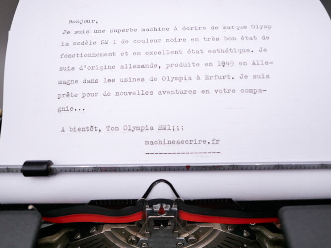 Machine à écrire Olympia SM1 noire révisée 1940