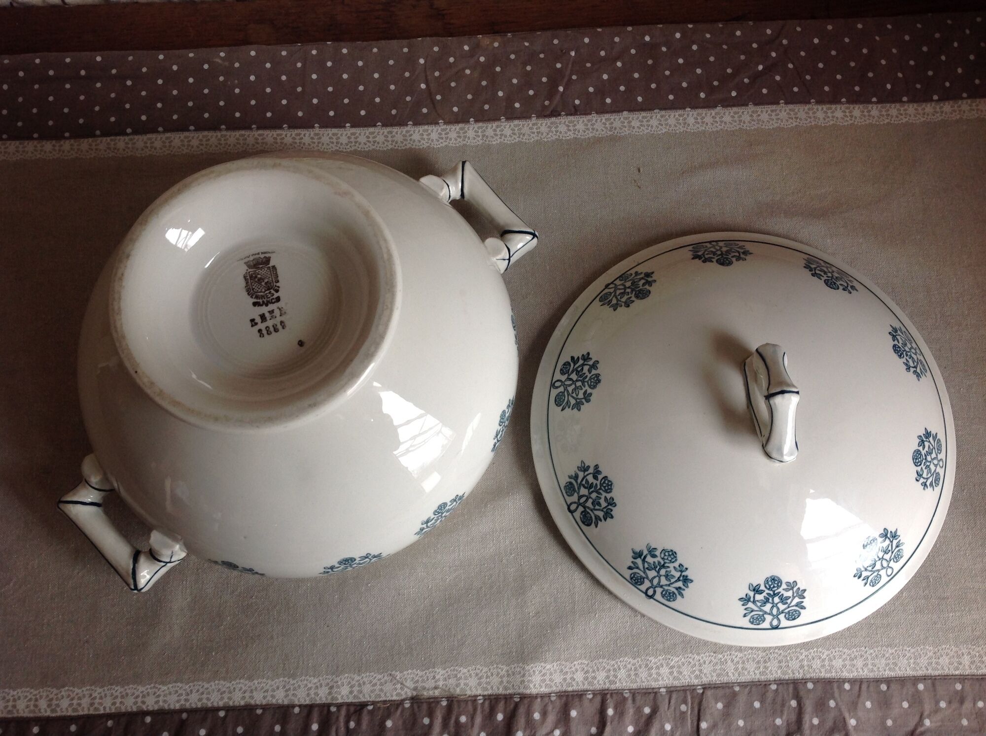 Soupiere Sarreguemines & Digoin, decor Rene, années 50-60