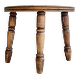 Wooden tripod plant holder