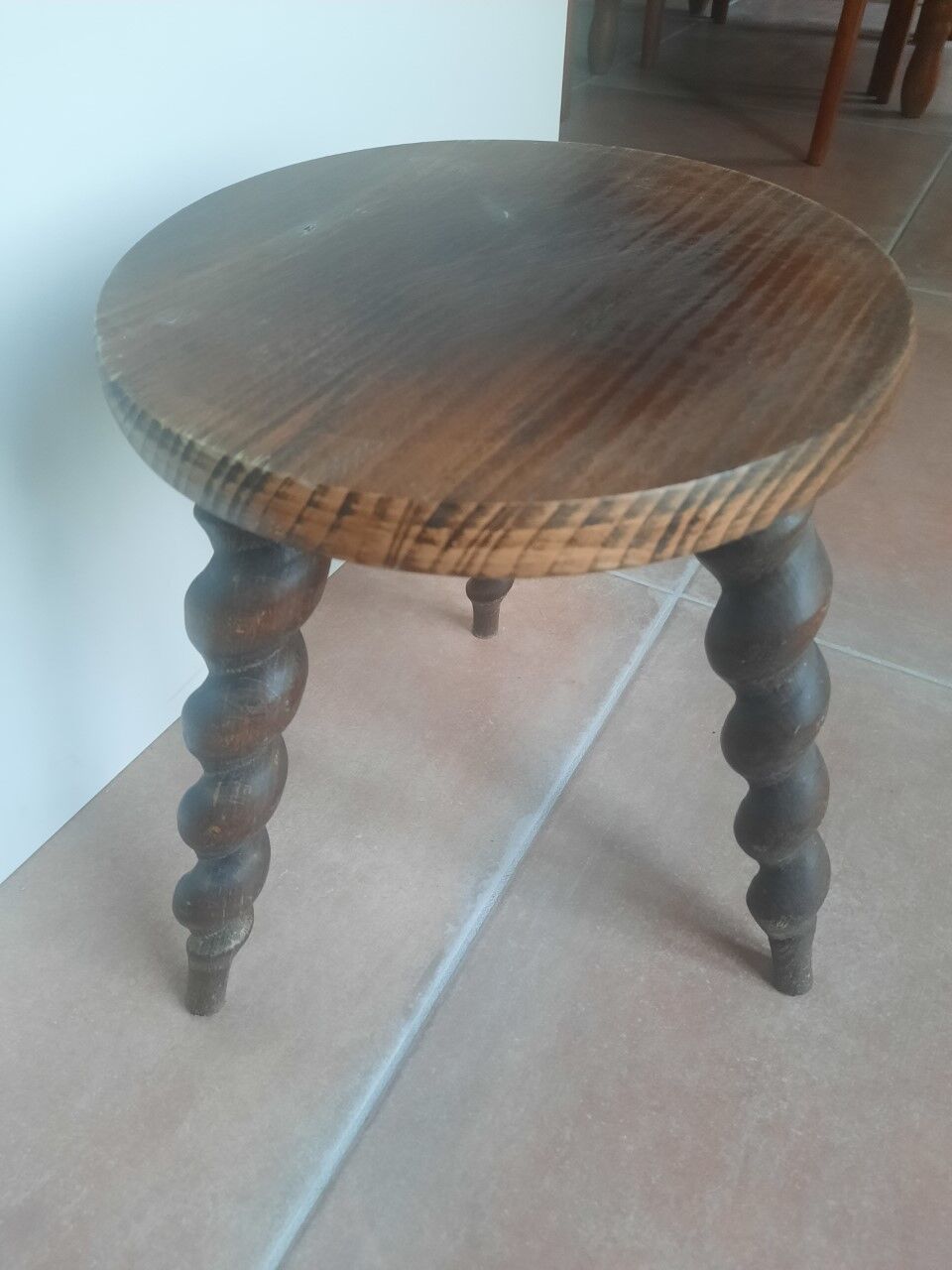 Tripod stool