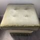 Pouf, ottoman XL vintage en velours vert à franges