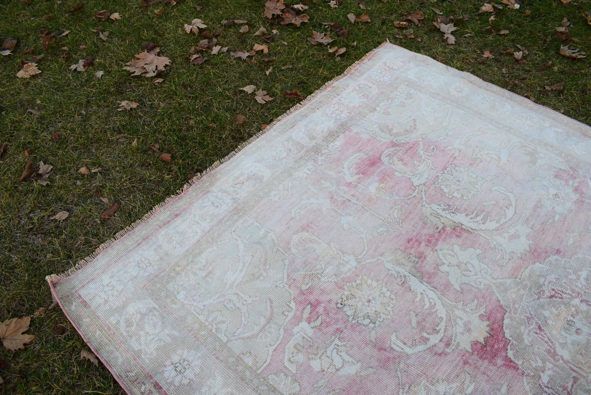 Vintage Turkish rug handmade 190x270 cm