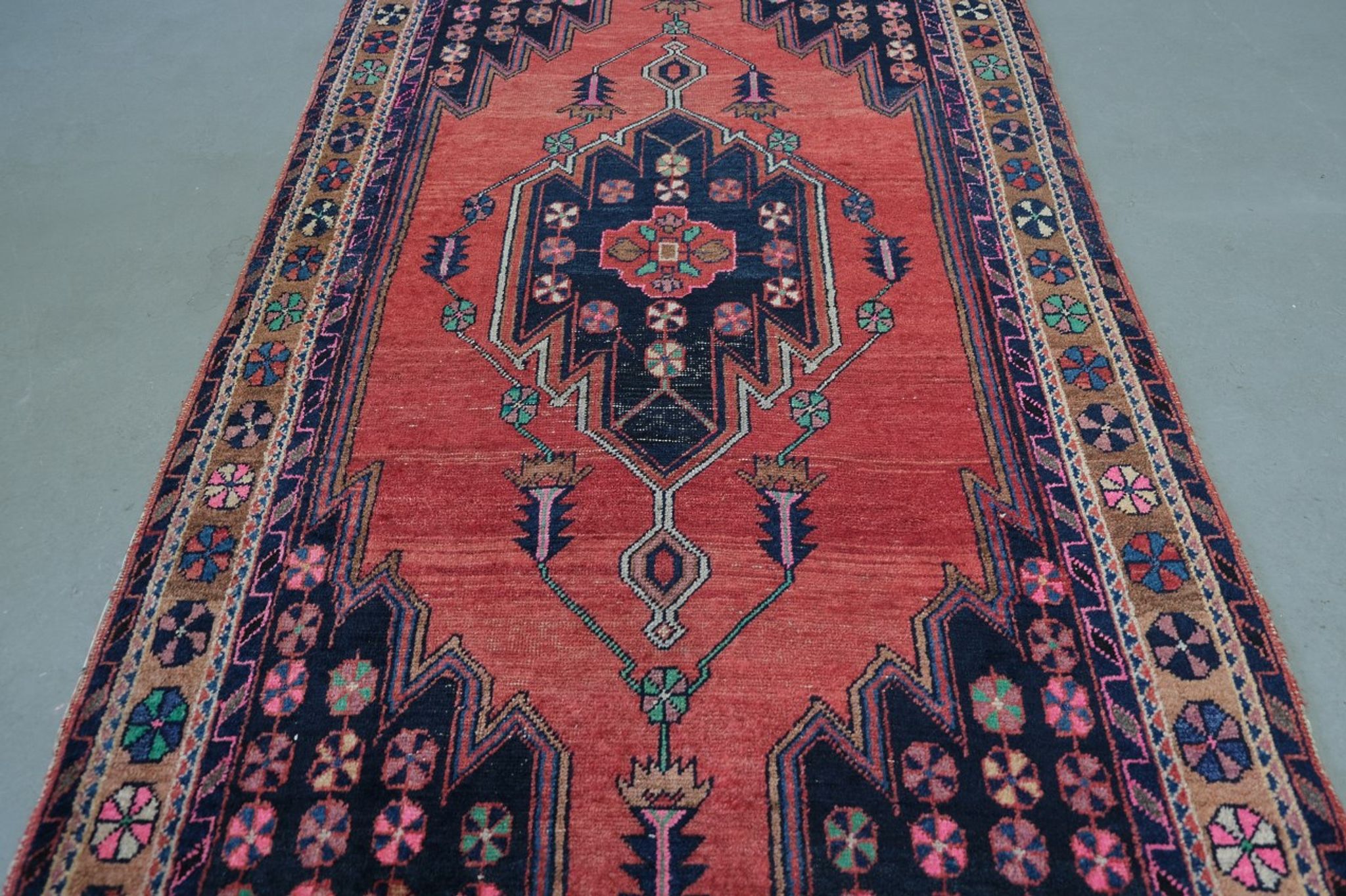 Tapis antique de maslaghan persan tissé à la main années 20 254x135cm