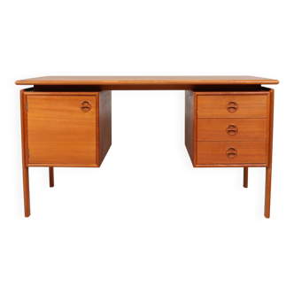 Teak desk by Arne Vodder for GV Møbler, Denmark, 1960s