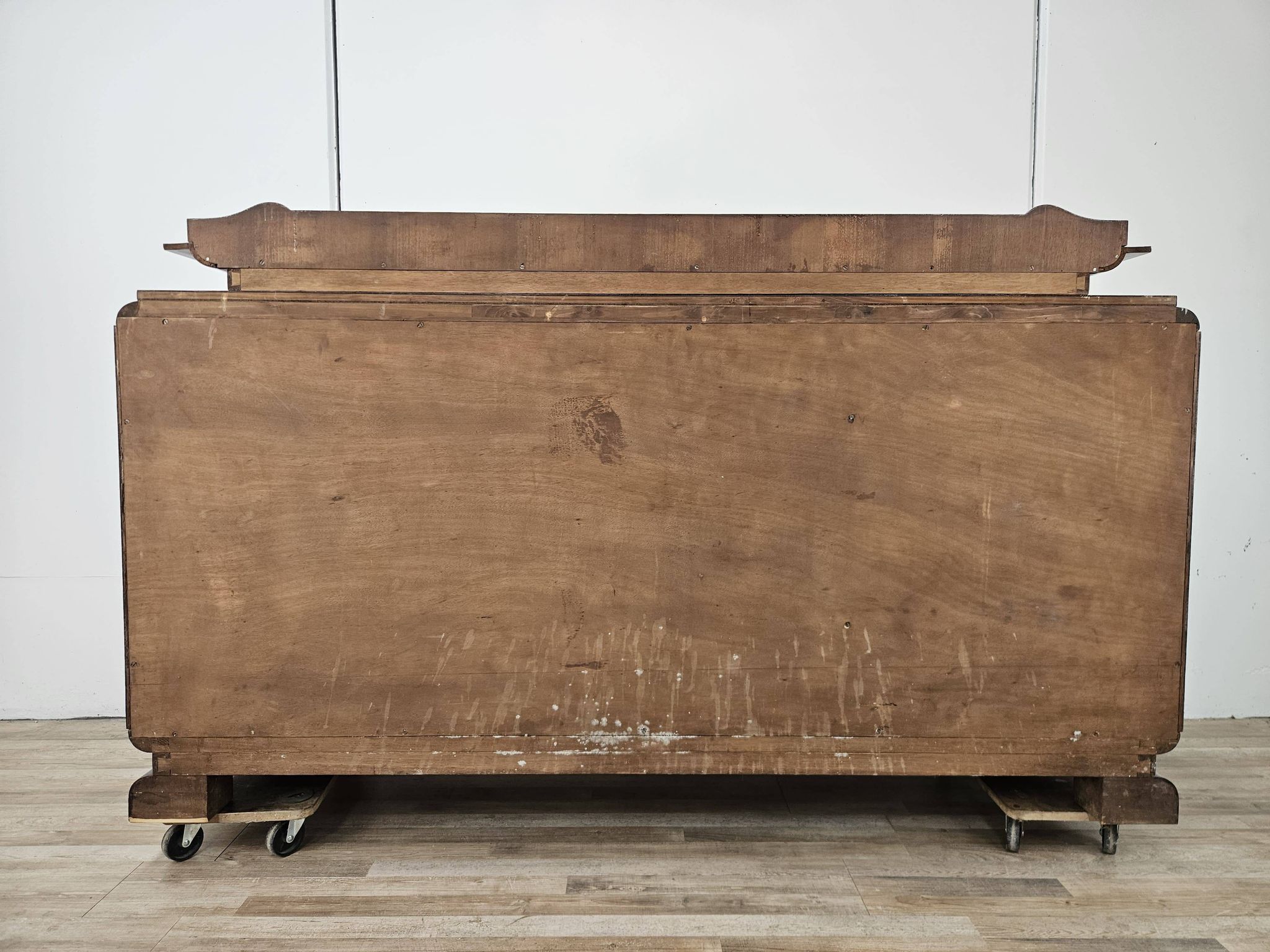 French Art Decò sideboard in walnut, 1940