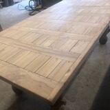 Farm table
