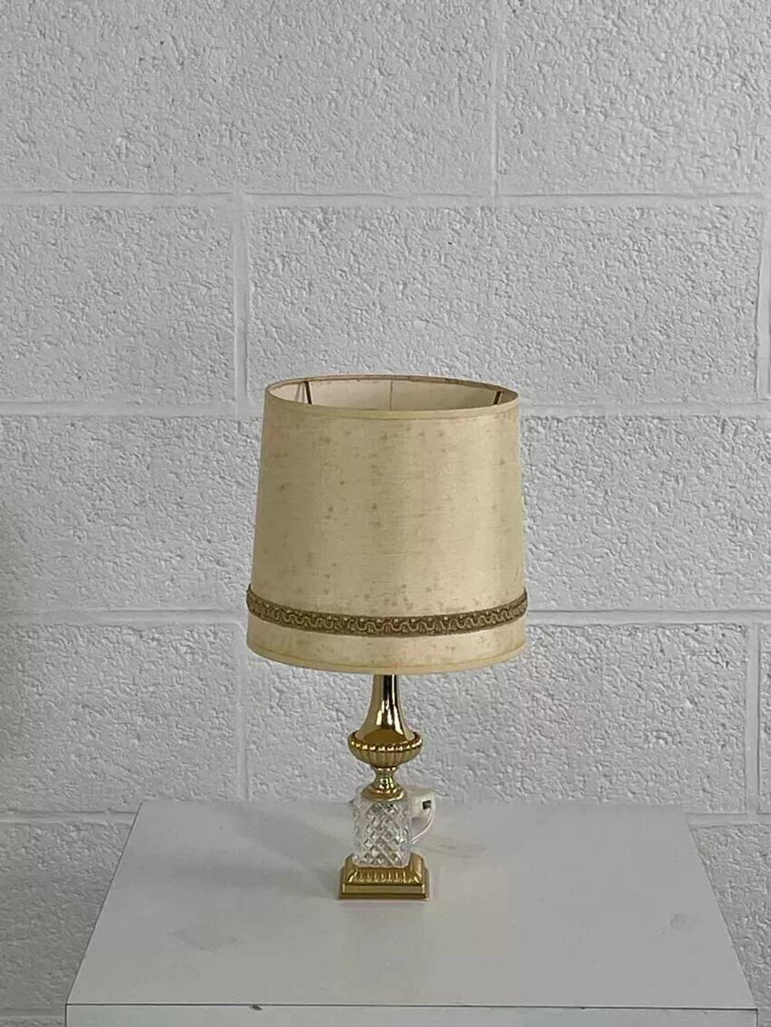 Lampe ancienne en crystal et laiton