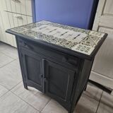 Small occasional piece of furniture