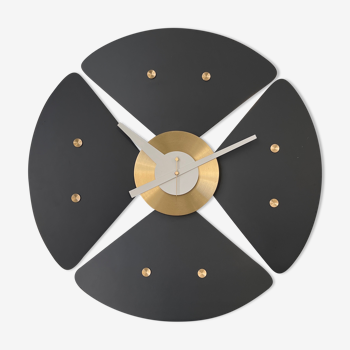 Horloge Vitra « Petal Clock » par George Nelson