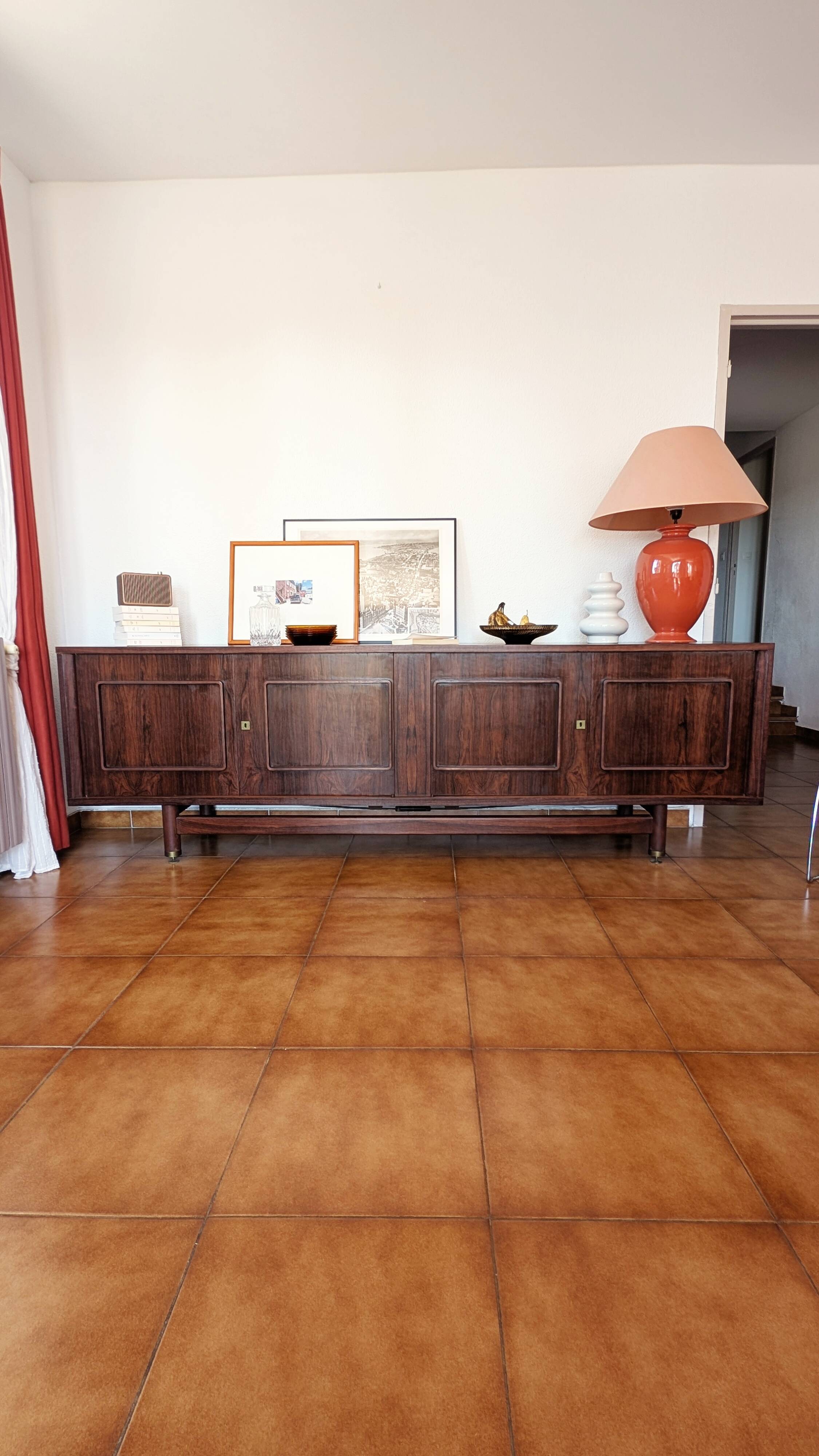 Grande enfilade en palissandre restaurée – années 60/70