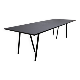 Hay Loop Stand dining table