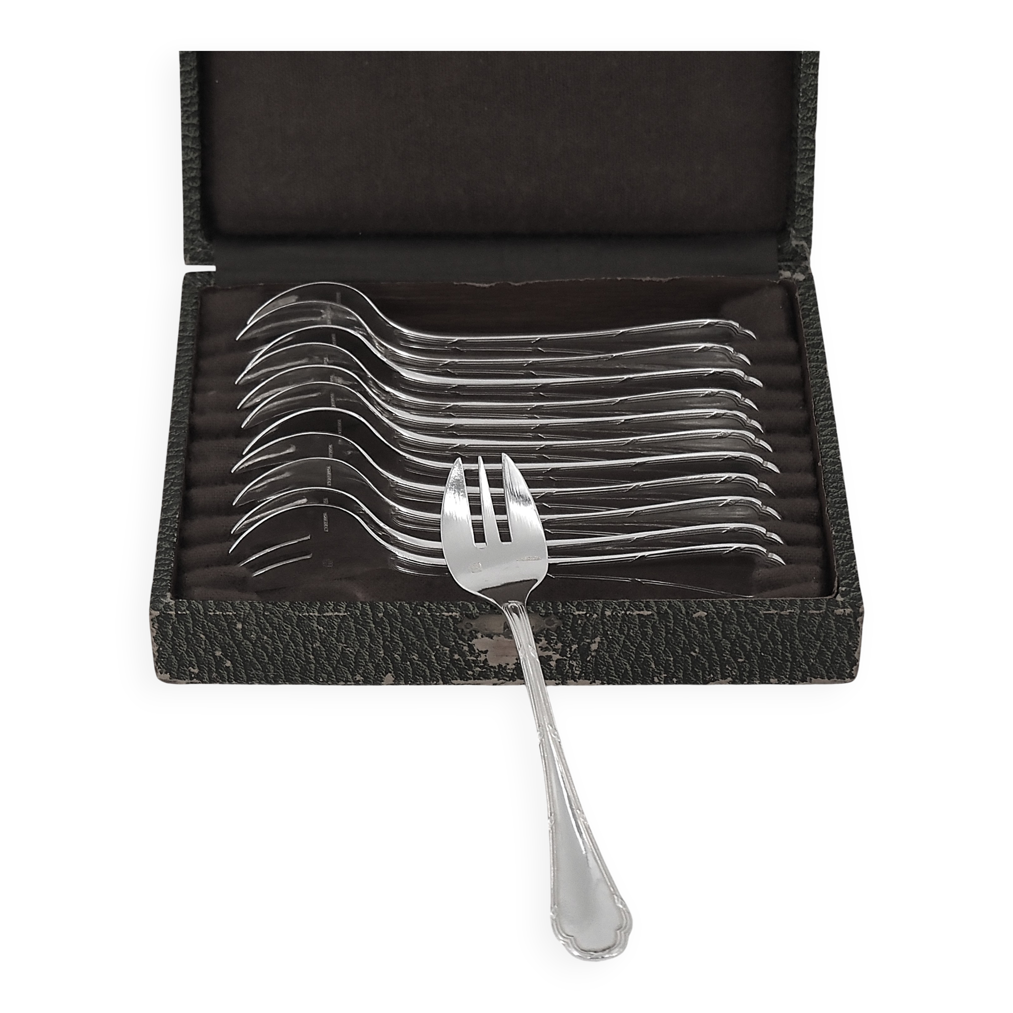 Ercuis Trianon, Rubans, 12 silver-plated oyster forks, excellent condition.