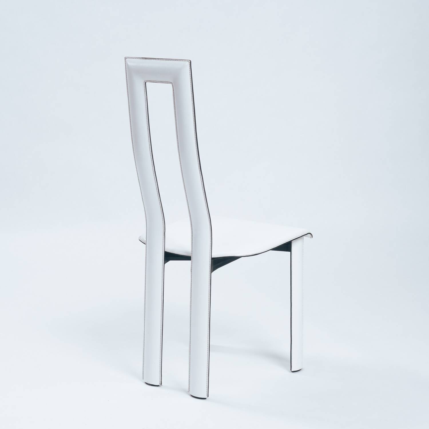 White Italian leather highback dining chairs by Ycami Italy, set of 4, 1980s