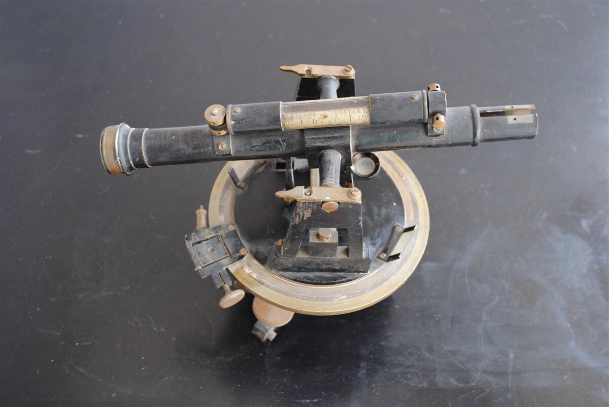 Measure old theodolite by Bianchetti in Marseille