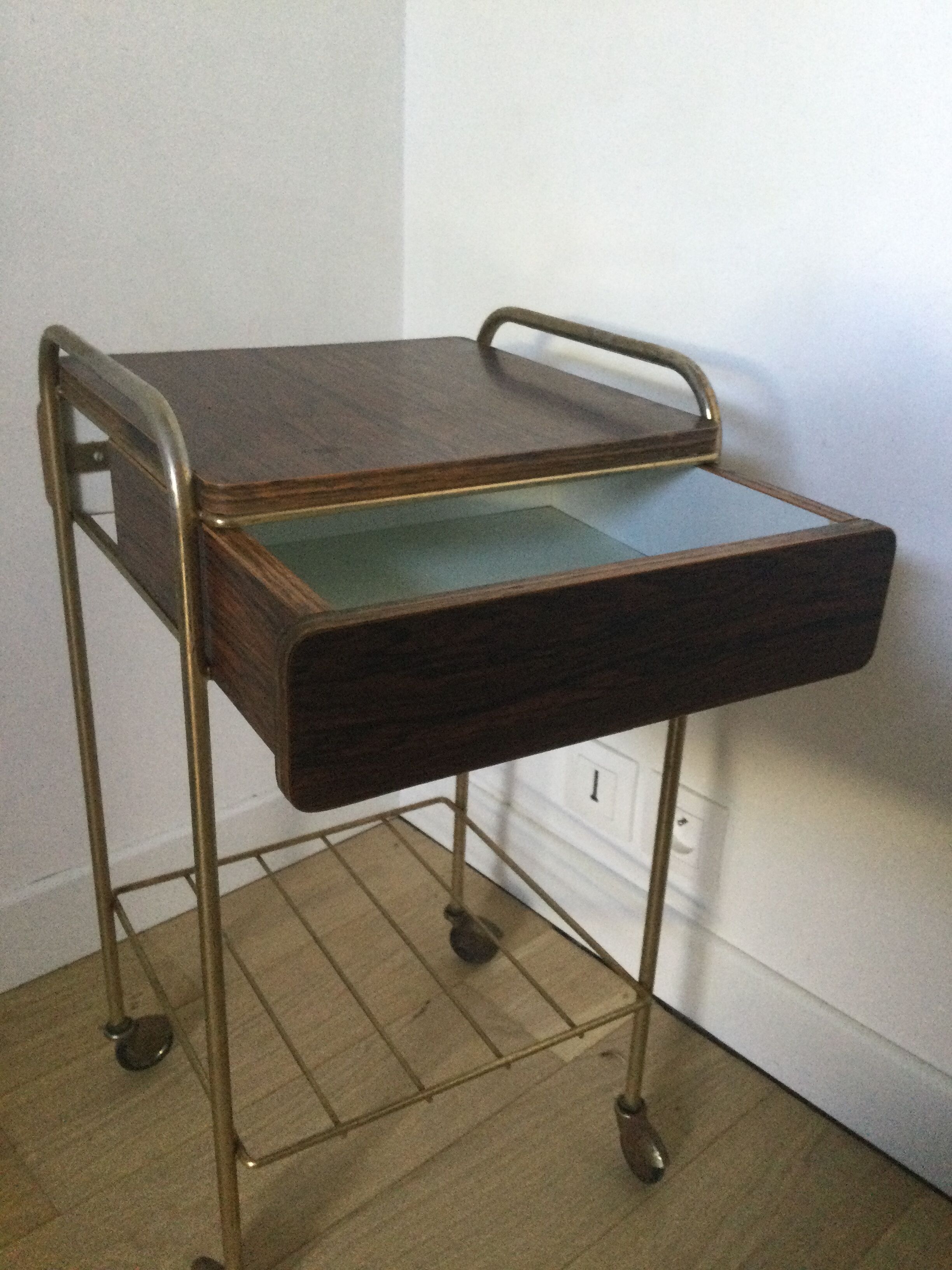 Console formica