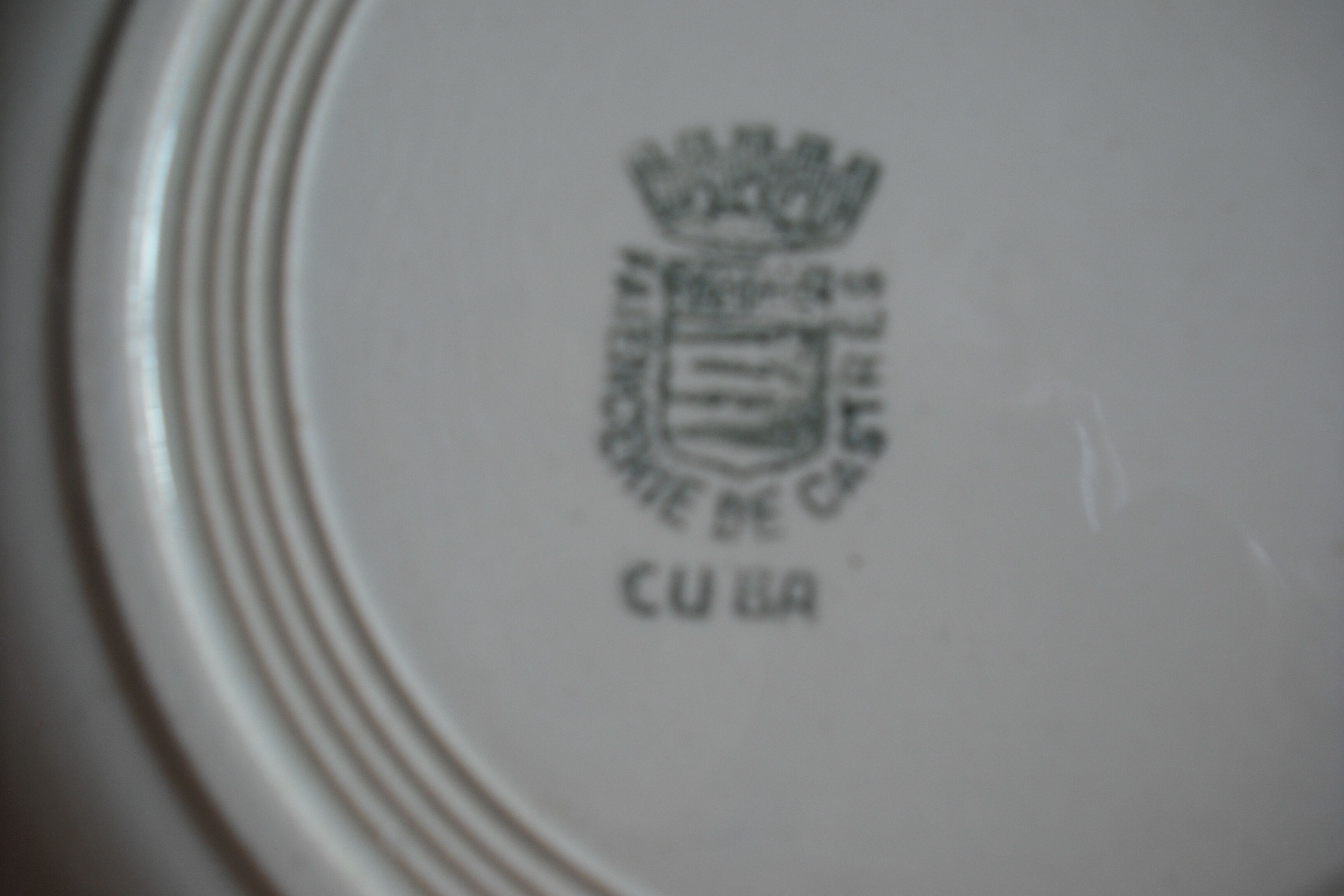 8 hollow plates Terre de Fer - Castres green