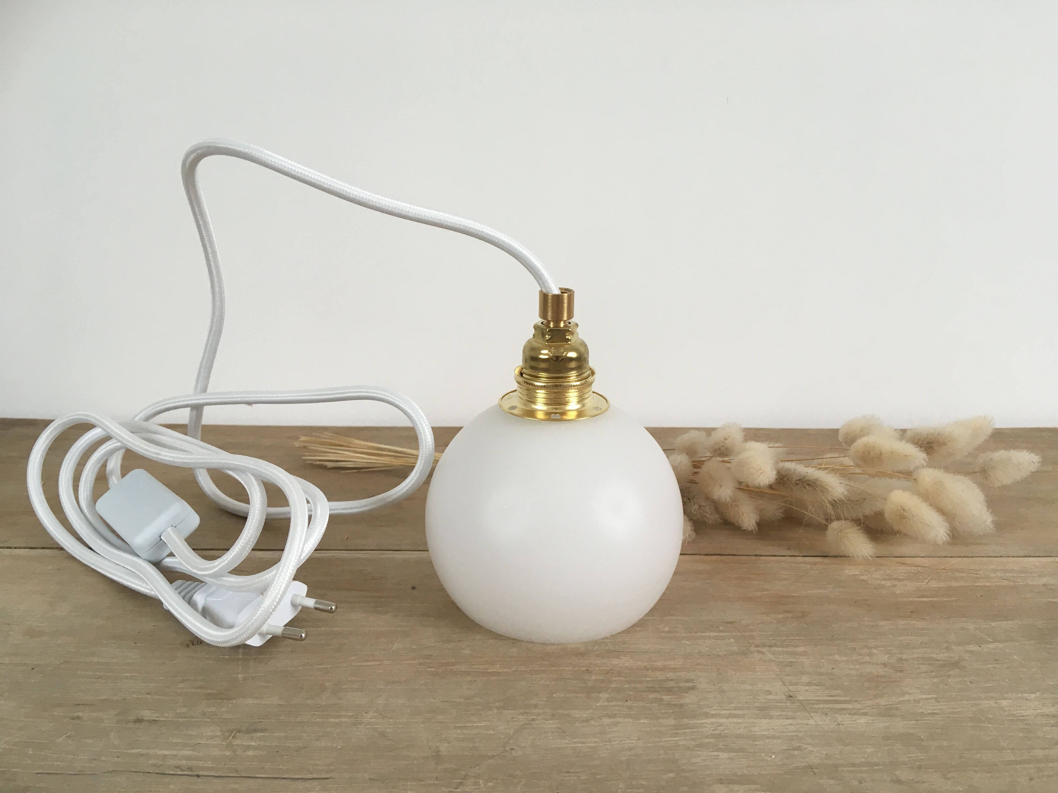 Vintage opaline white thread walking lamp