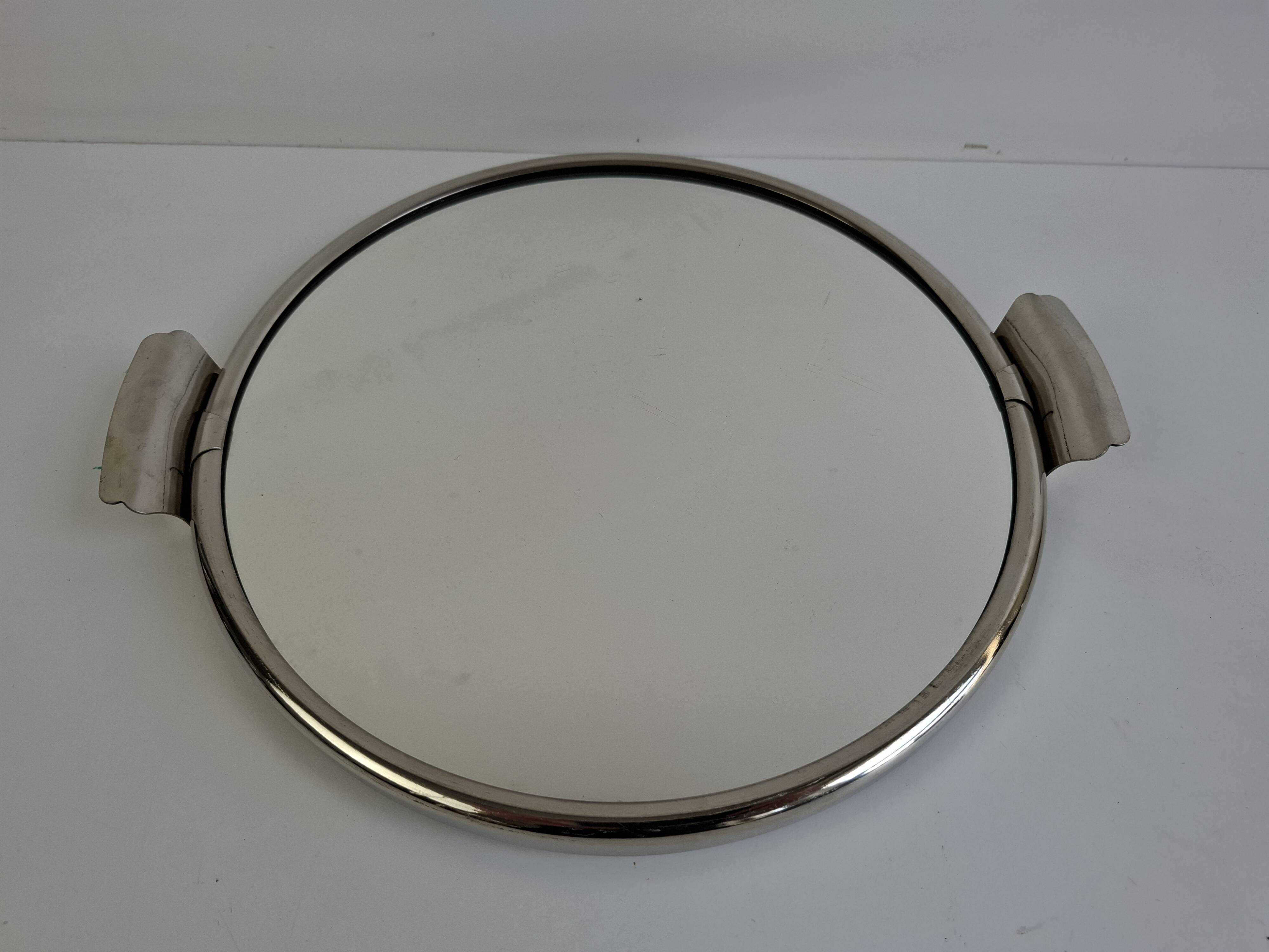 Plateau de service en chrome et miroir Art Déco tchécoslovaque, vers les années 1930.