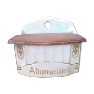 Porcelain matchbox