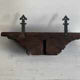 Antique carved wooden wall console for statuette, Haute époque