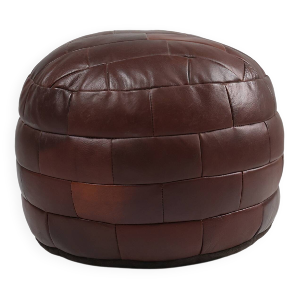 Pouf ottoman en cuir patchwork français vintage, années 1960 - Bon état sur Selency
