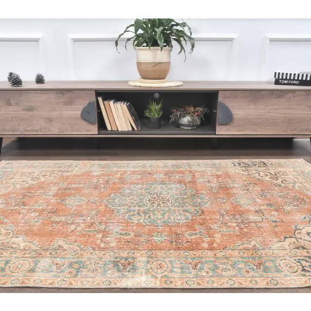 1970s Turkish Handmade Wool Kilim Rug 115x206