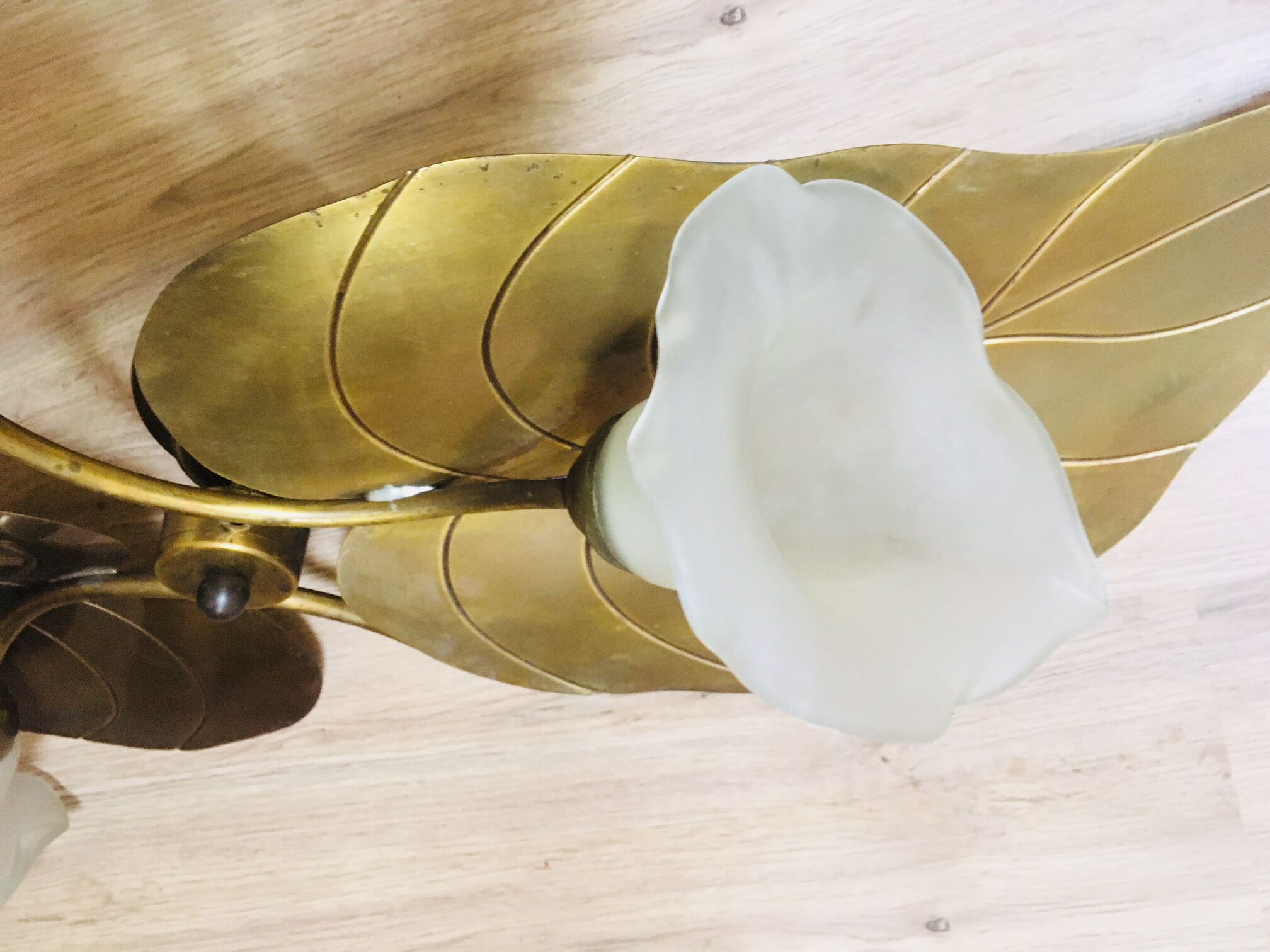 Ceiling light golden foliage