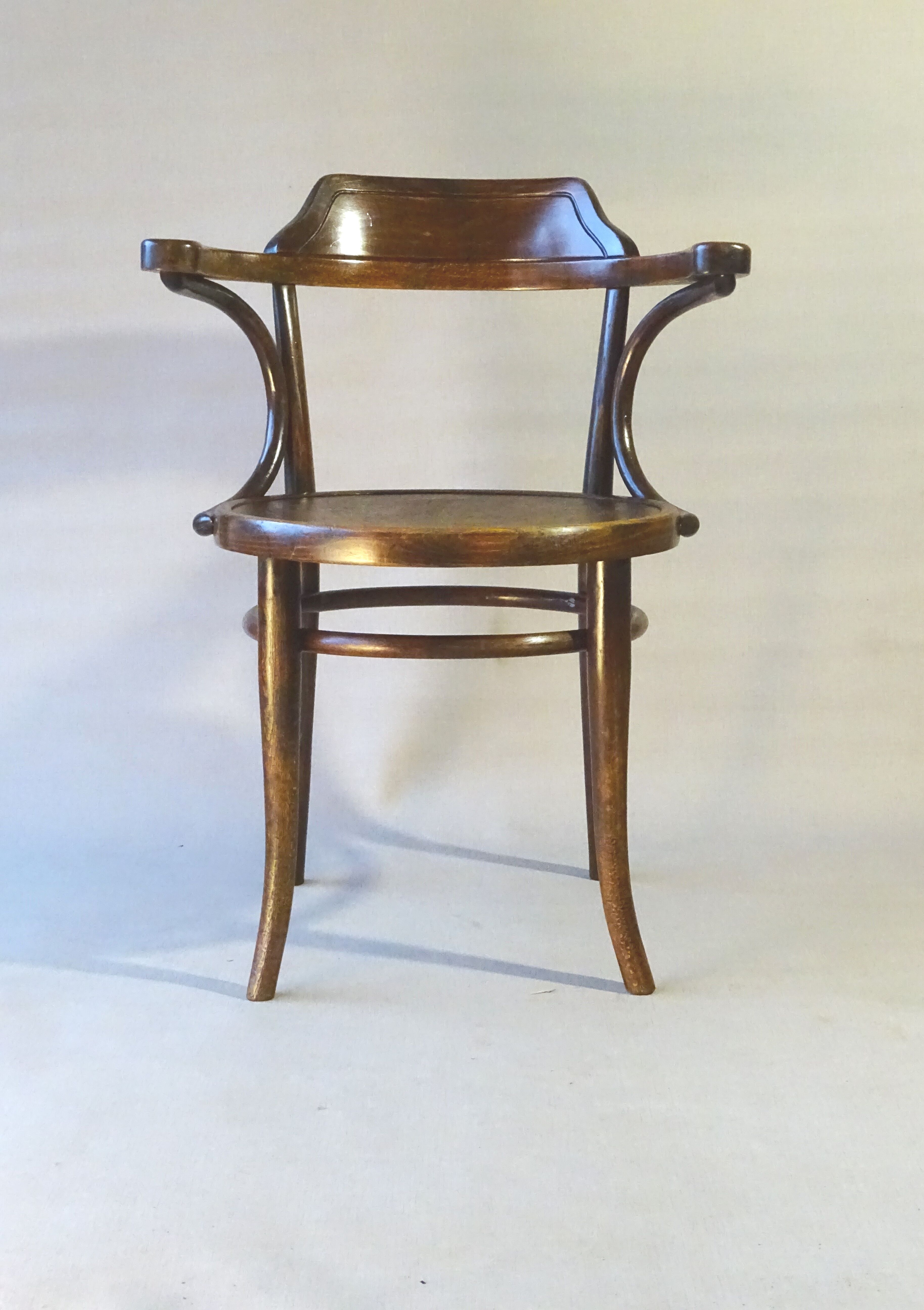Thonet office armchair N°3 wooden seat, circa 1900