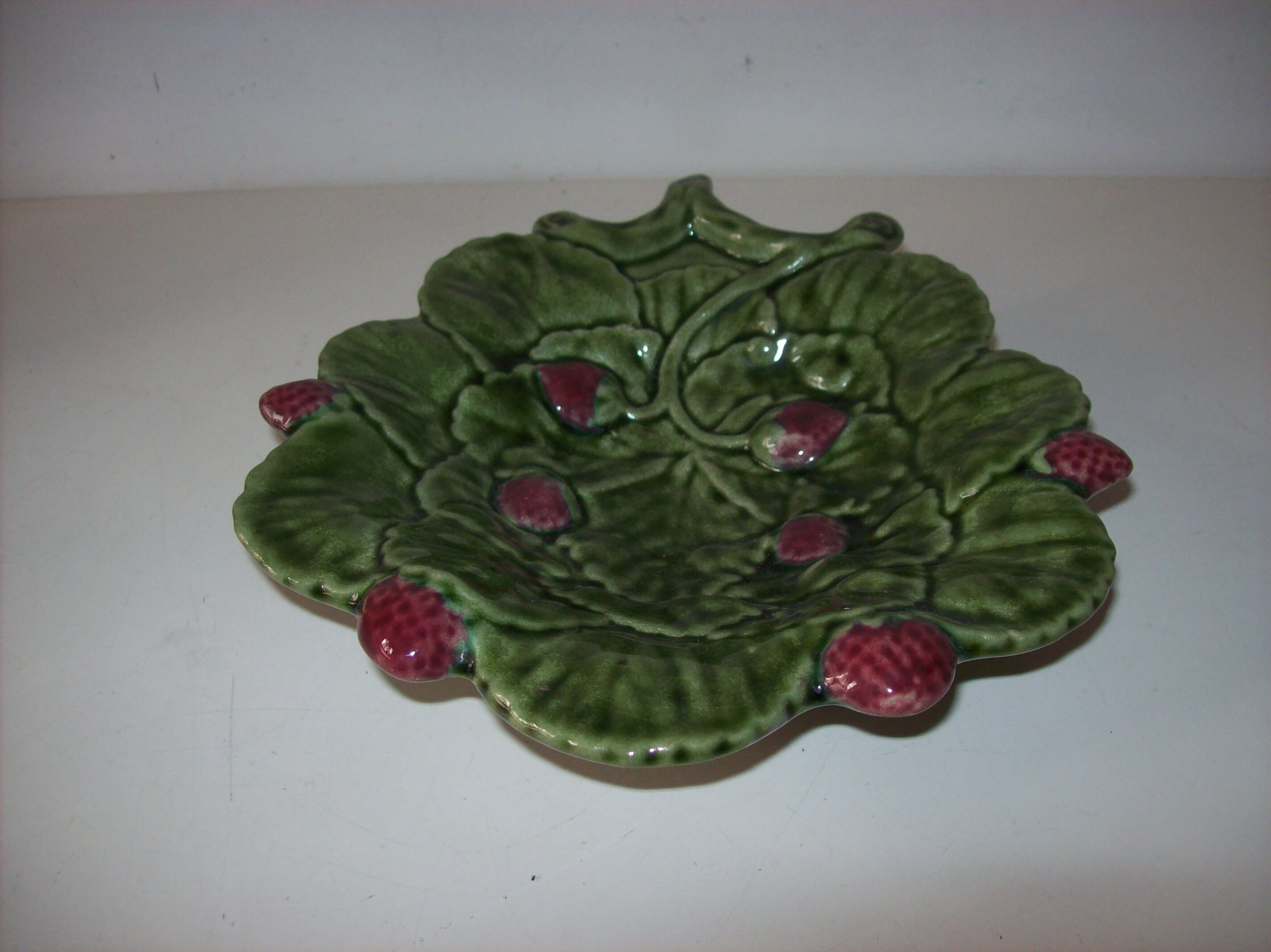 Tidy with raspberry decoration