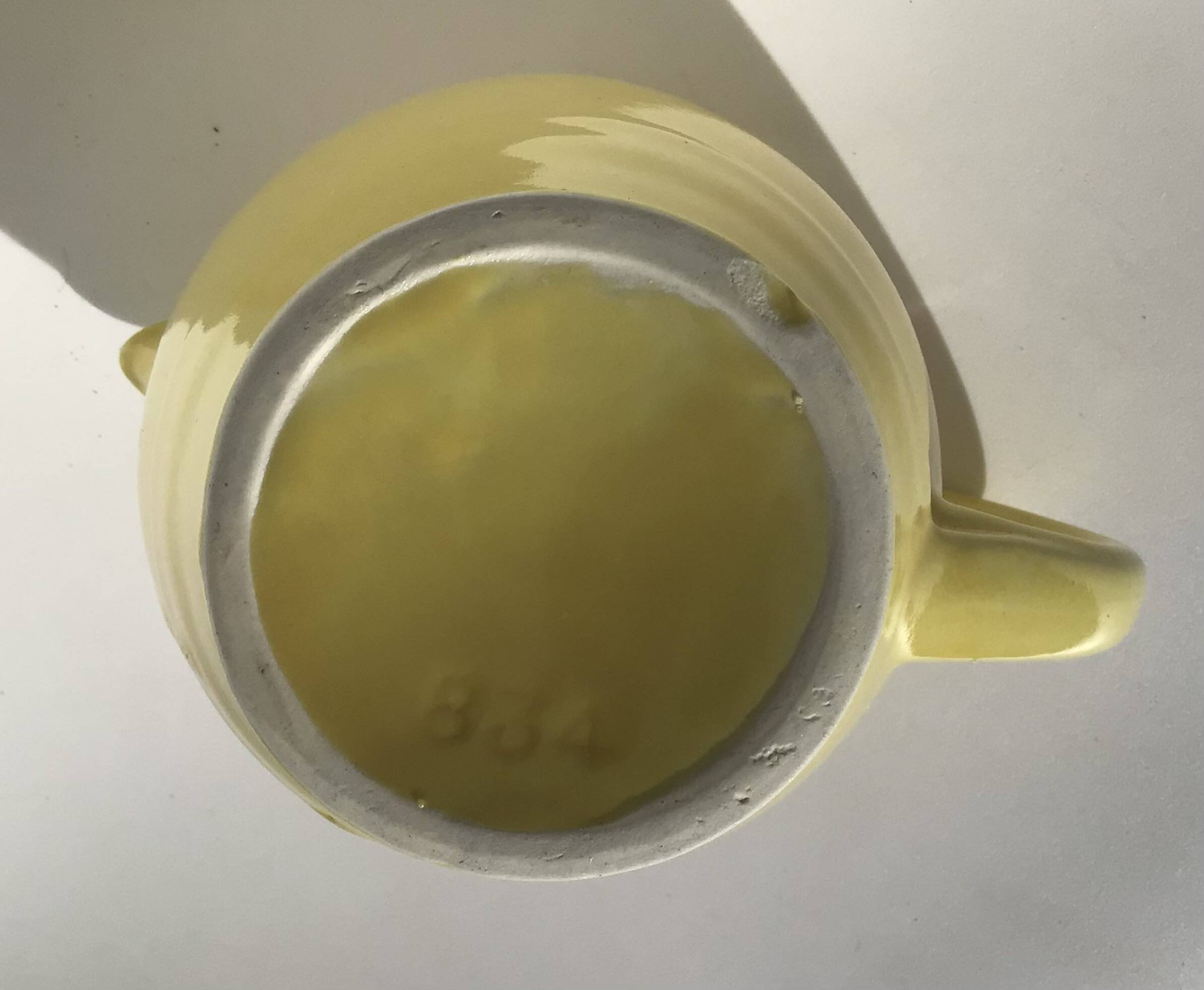 Yellow bistro pitcher 1 liter