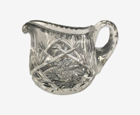 Crémier ou petit pot en cristal taillé