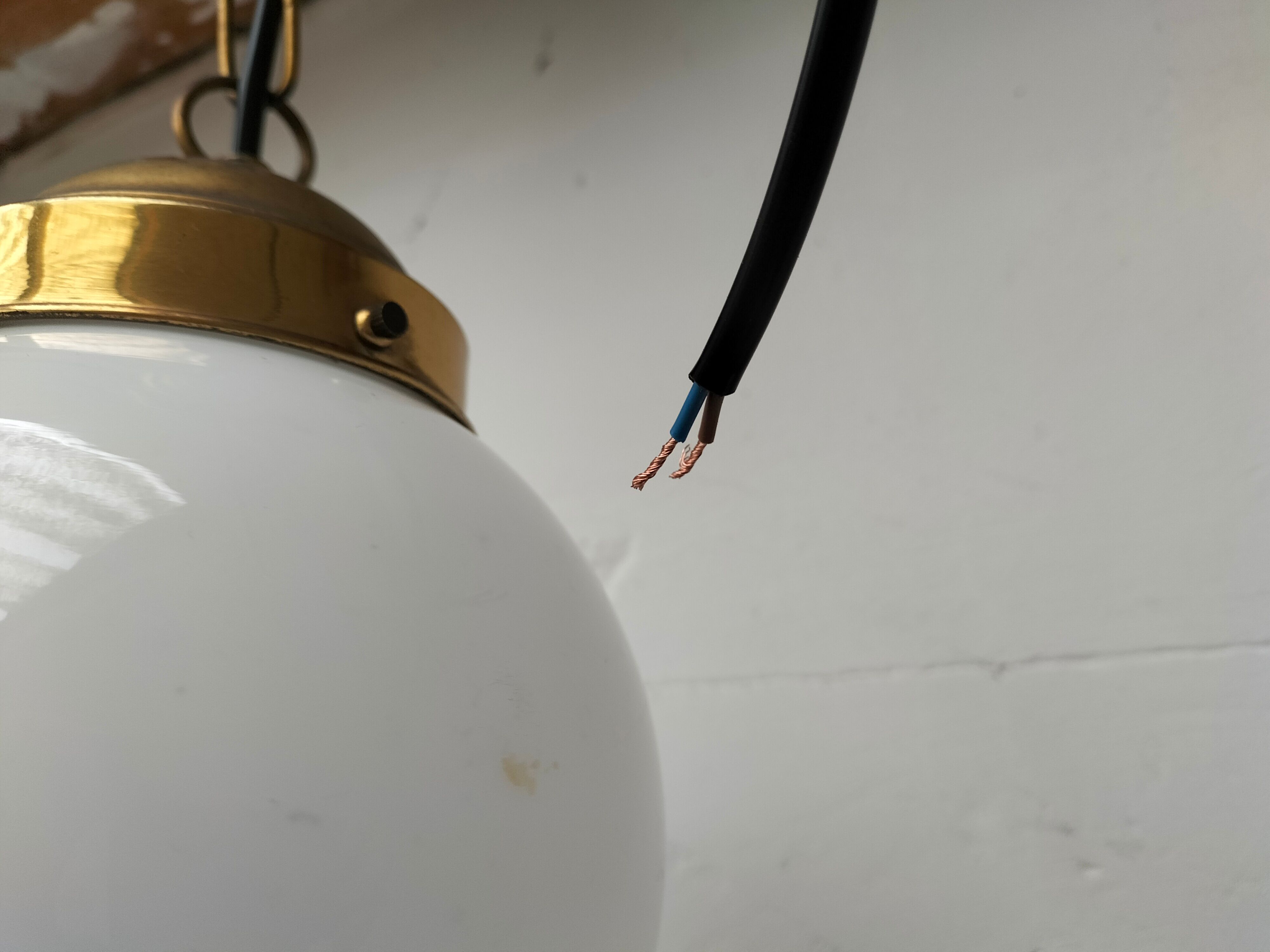 Opaline hanging lamp