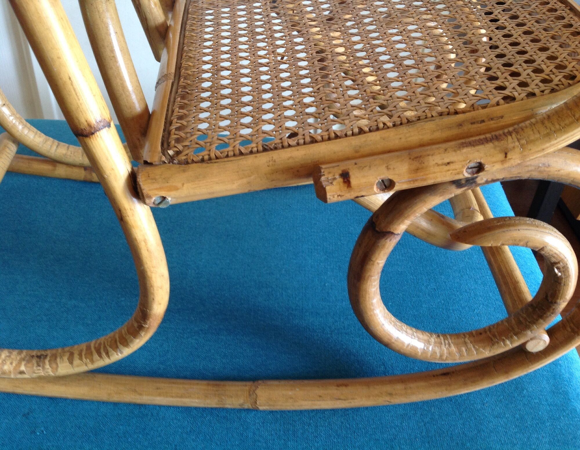 Rocking chair child rattan wicker nsac retro old vintage