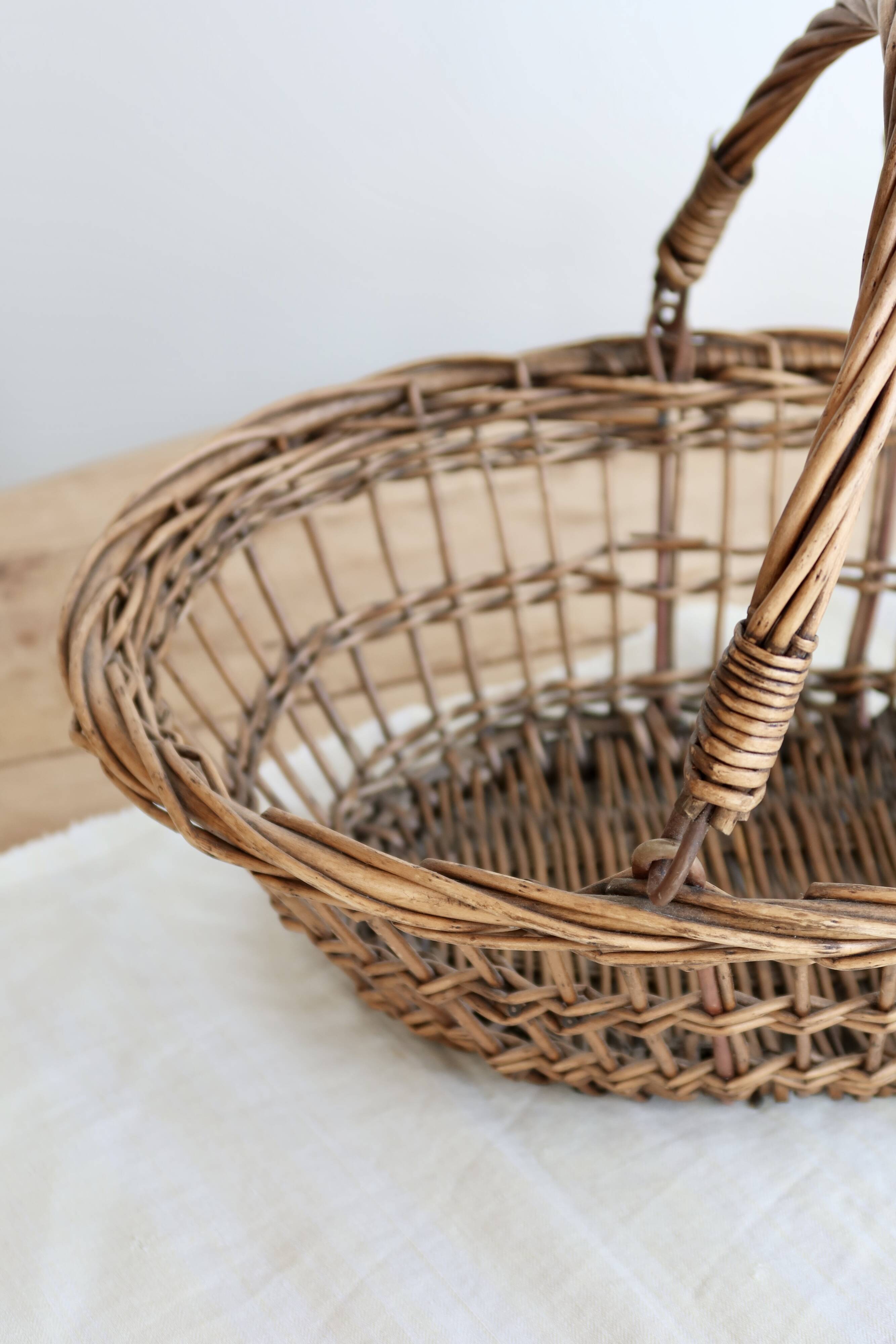 Vintage oval wicker basket – Double handles