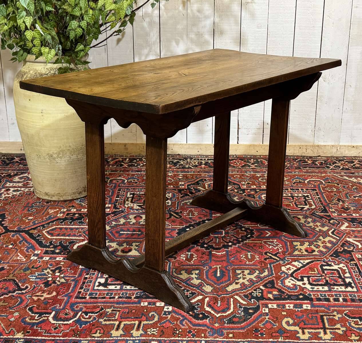 Bistro table in chestnut from the 1950s.