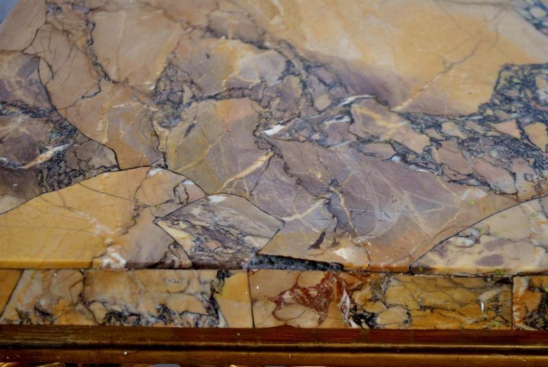 Console rocaille bois doré marbre romain XVIIème