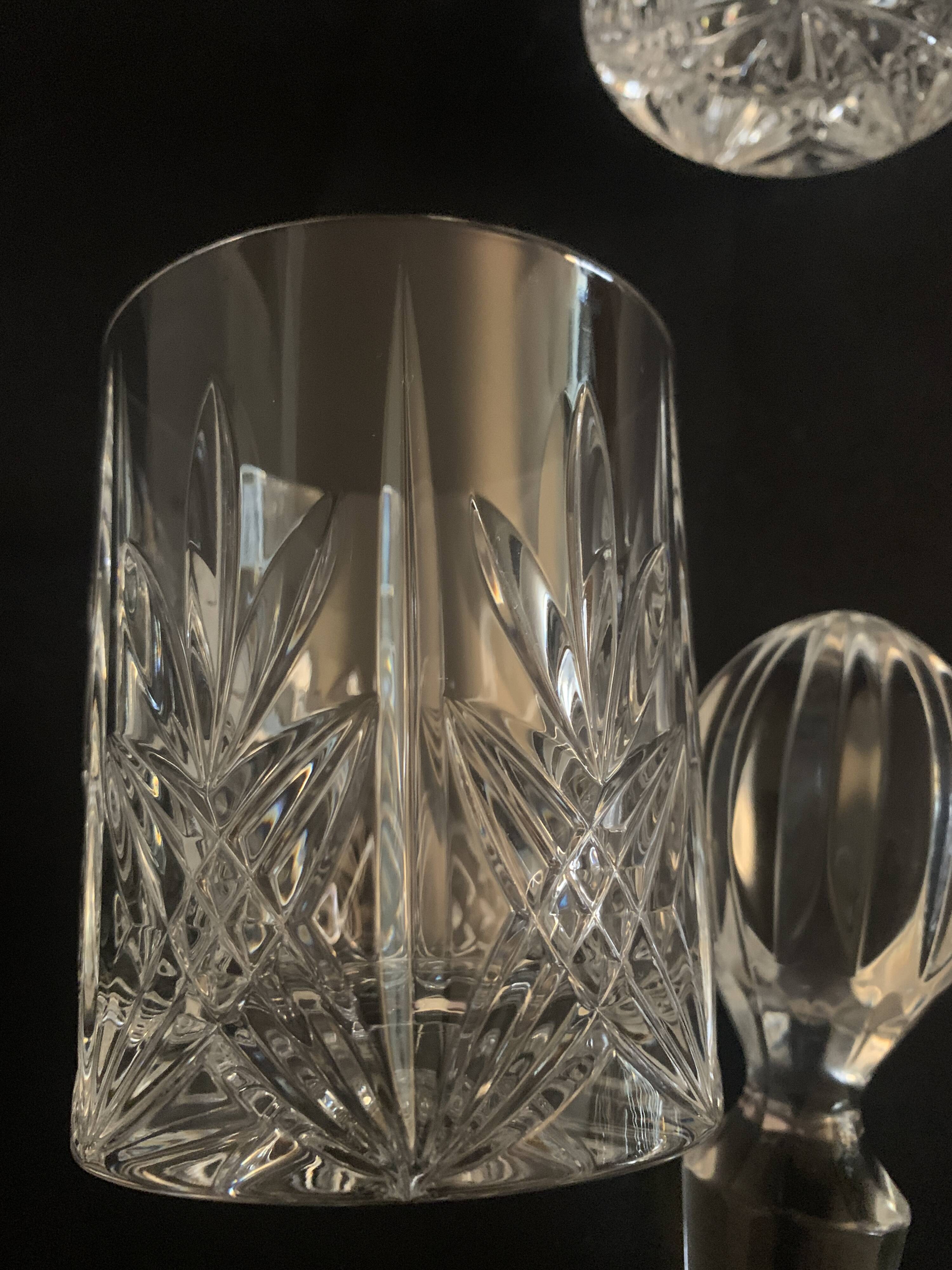 Crystal decanter and its six glasses