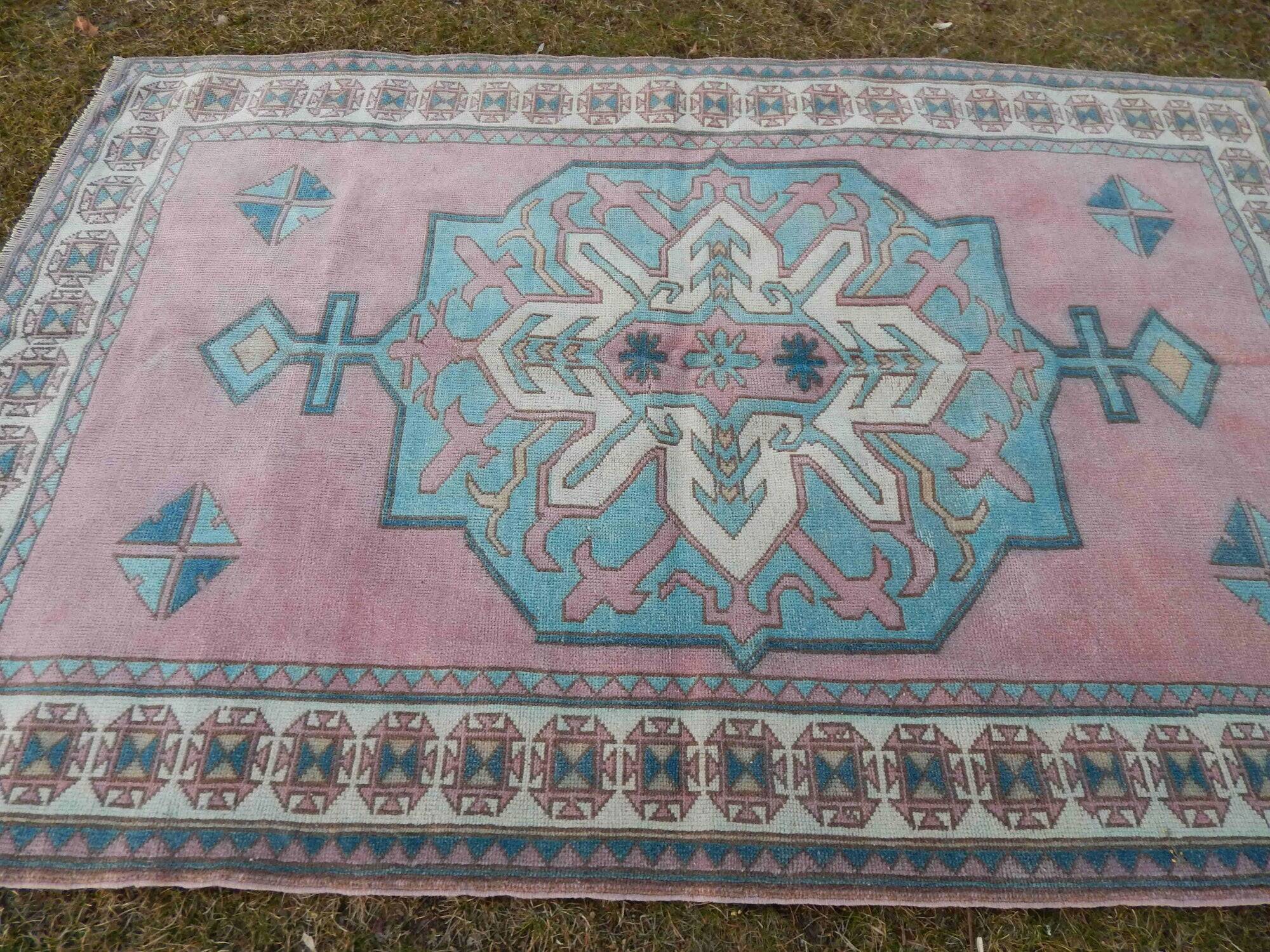 Vintage Turkish Oushak rug 158x233 cm