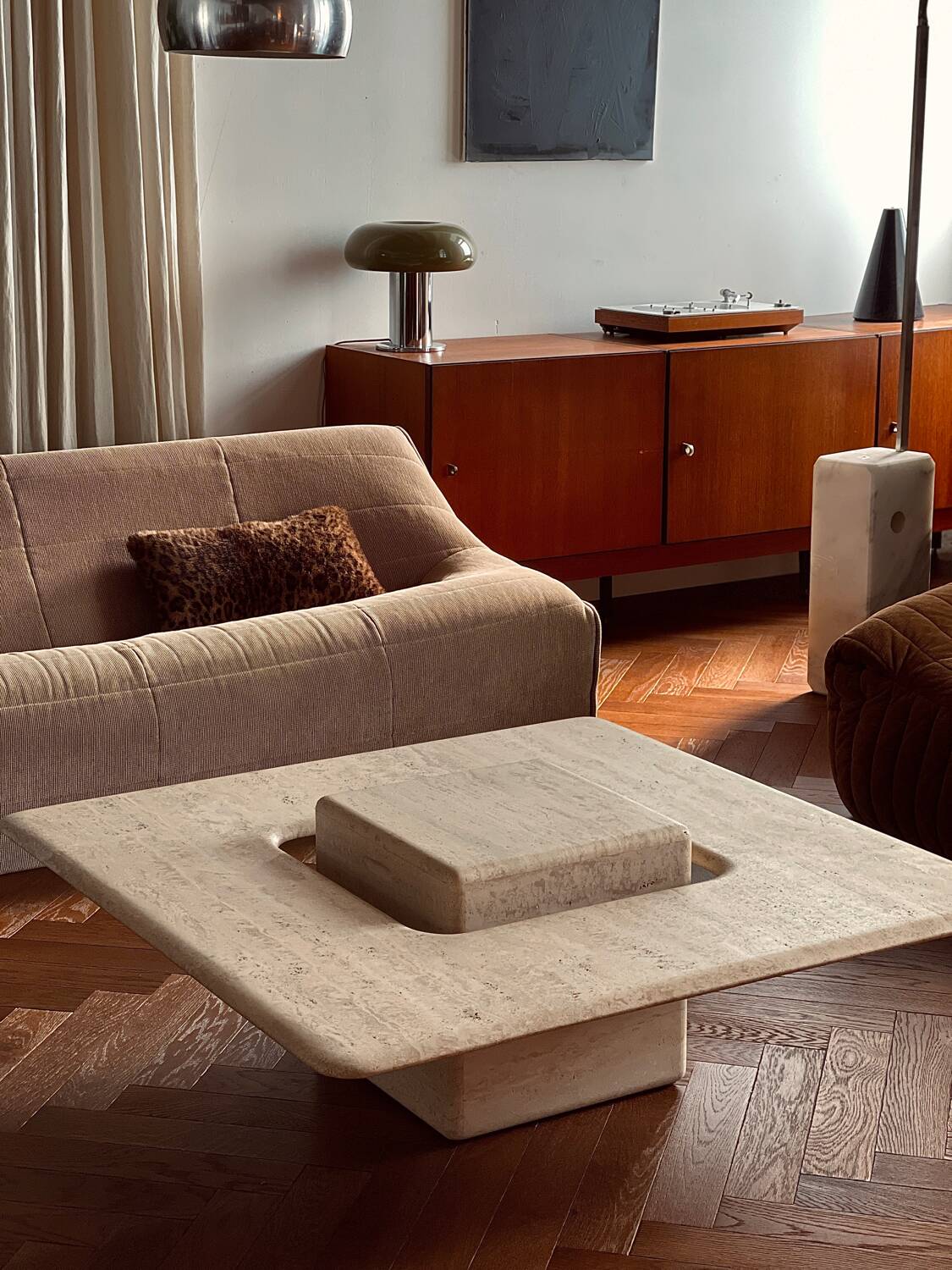 Vintage 1980s Italian travertine coffee table from Florence.