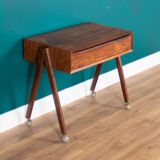 Table de couture danoise en palissandre par Severin Hansen pour Haslev Moelsnedkeri Table d'appoint Lampe Table