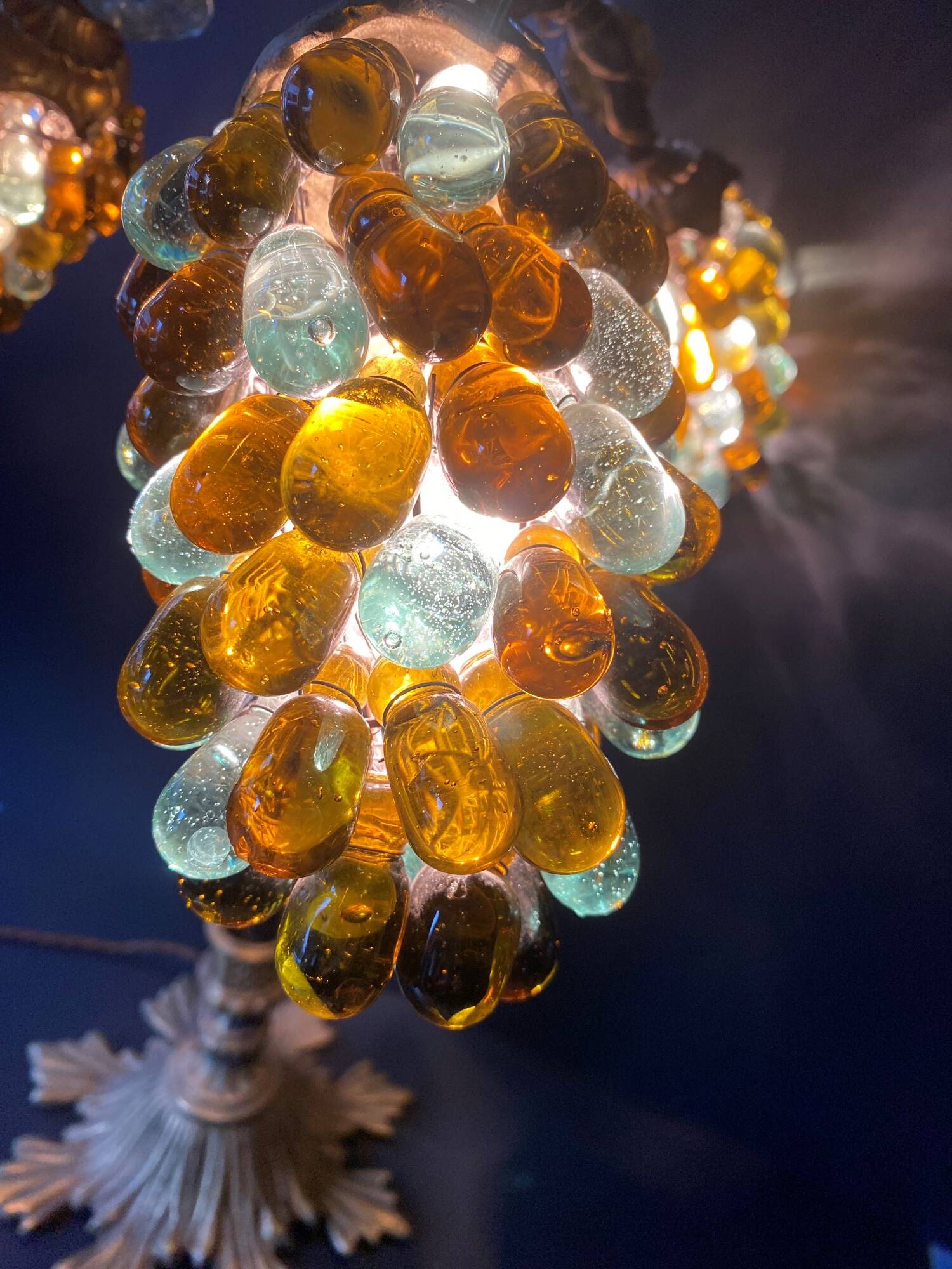 Large grape cluster lamp, Murano glass, 1950.
