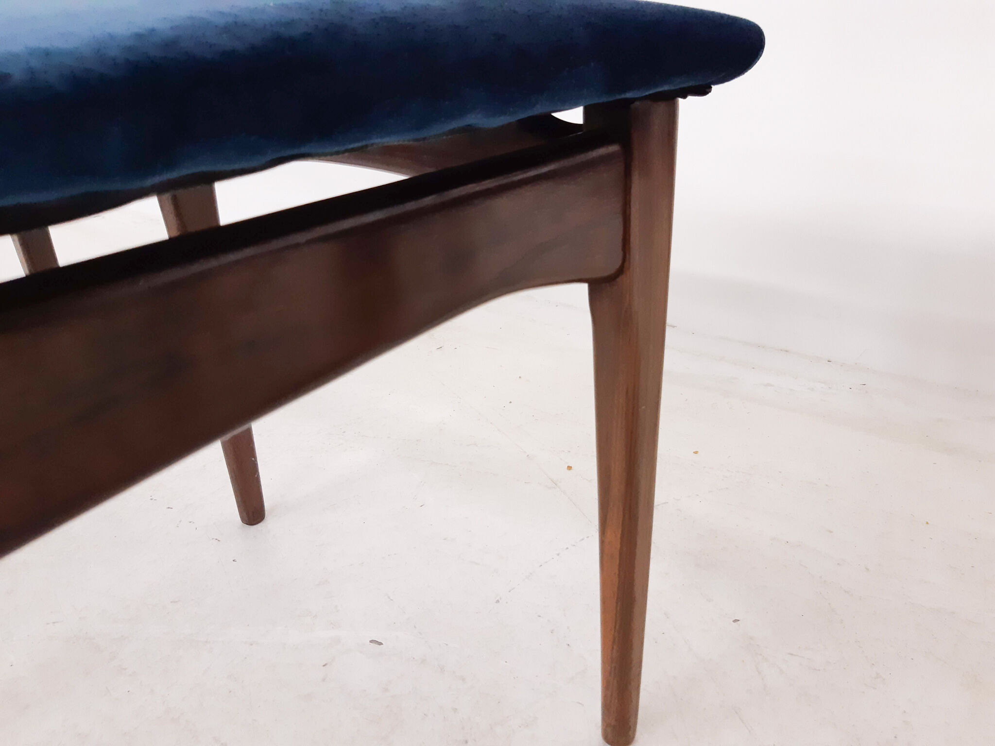 Set of 3 roseood "AWA"dining chairs, the Netherlands 1950's