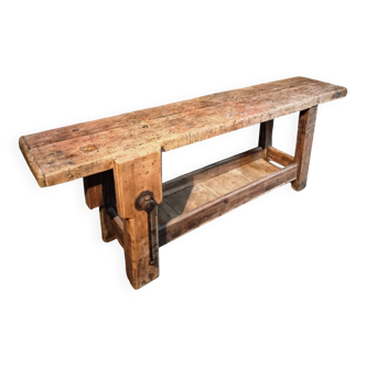 Antique French carpenter's workbench in oak and beech, circa 1900
